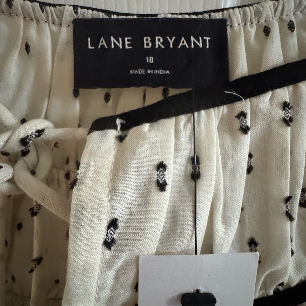 Lane Bryant Cream Blouse with Black Details - Picture 4 of 9